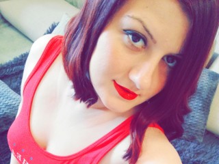 DreamyCurves89's profile picture