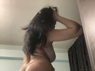 HornyMiss86's profile picture